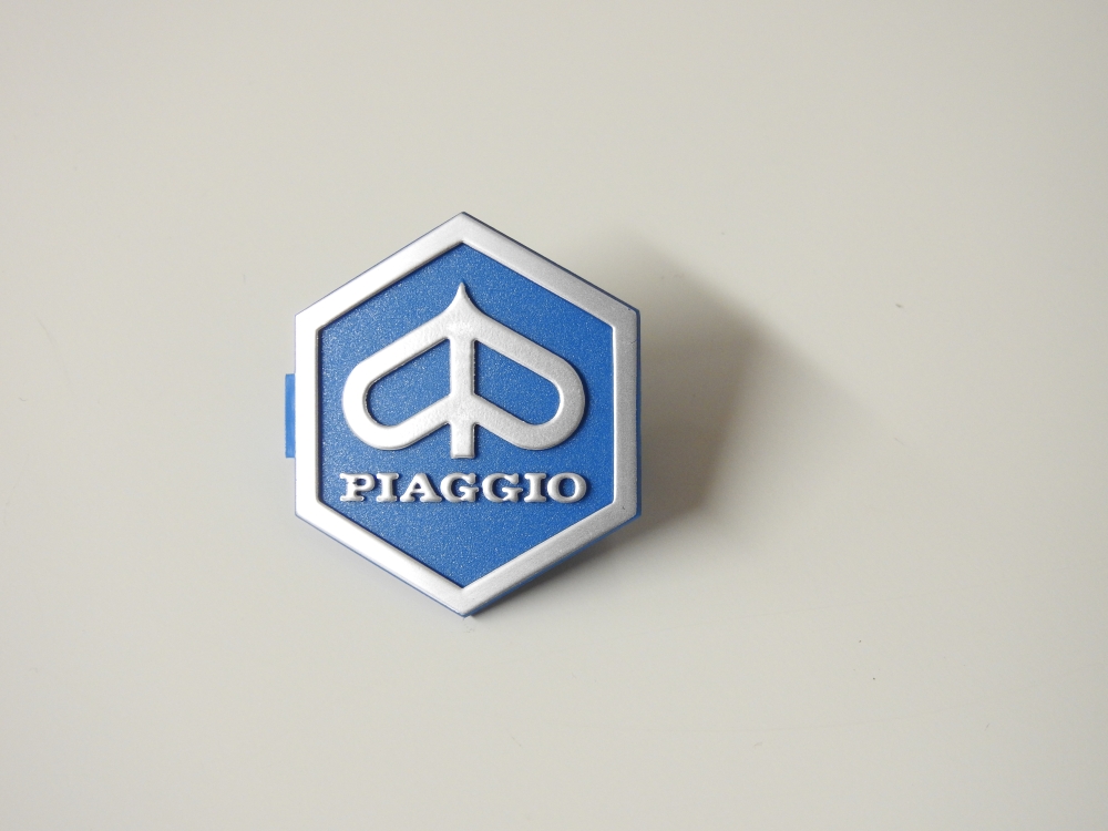 Emblem Piaggio 6-Eck Kaskade   Vespa PK / PX / T5